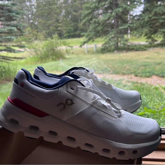 On Men’s Size 14 Running Shoes | NWT | White Blue Red gold | No Lid on clouds - Picture 5 of 14